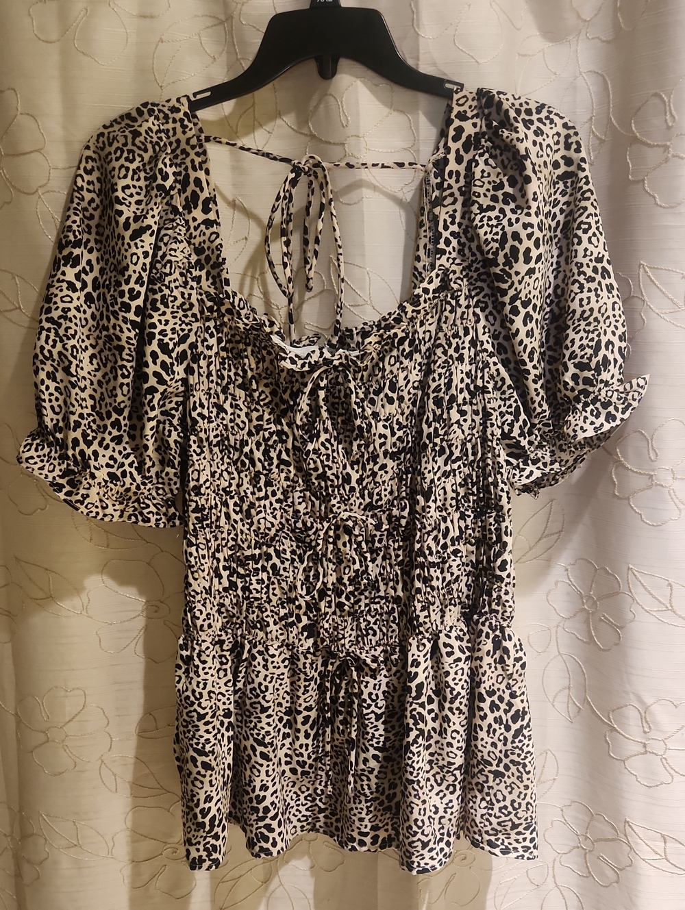 Sweet Rain Leopard-Print Puff Sleeve Top - Black & Cream